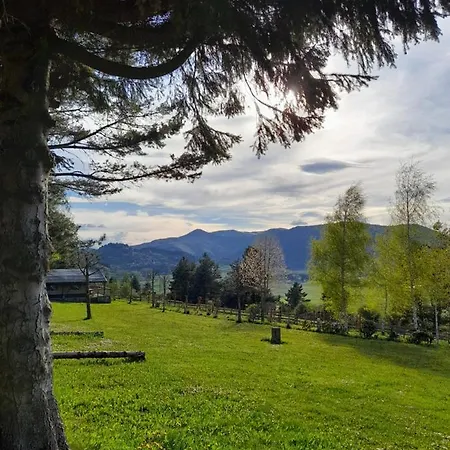 Et Mobil Homes Dans La Montagne Au Les Sapins Camping *