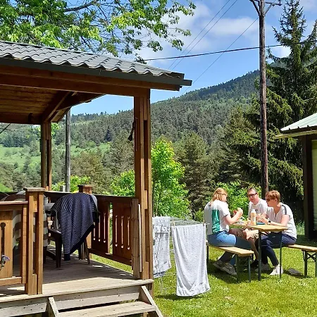 Et Mobil Homes Dans La Montagne Au Les Sapins