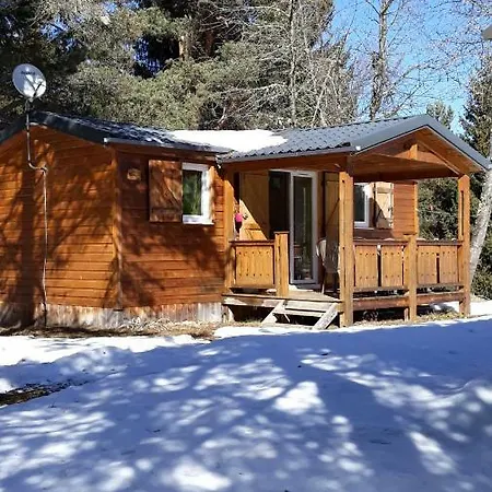 Et Mobil Homes Dans La Montagne Au Les Sapins Camurac